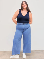 Second Skin Double Layered V-neck Solid Bodysuit Curve & Plus