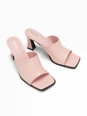 SQUARE TOE CHUNKY HEELED SANDALS