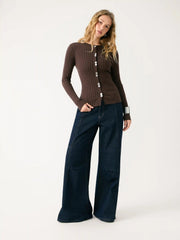 Knit Round Neckline Ribbed Top With Metal Button