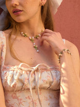 Flower & Faux Pearl Decor Necklace