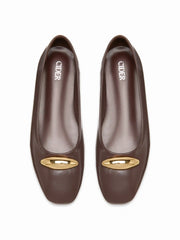 METAL DECOR SQUARE TOE FLATS