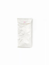 BOWKNOT & HEART GLASSES POUCH