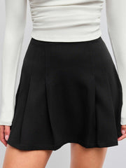 Solid Mid Waist Pleated Mini Skirt