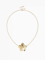 FLORAL PENDANT NECKLACE