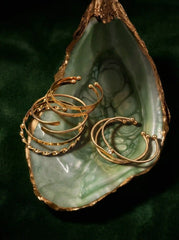8 PCS WAVE & TEXTURED OPEN BRACELET SET