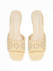FLOWER CHUNKY HEELED SANDALS