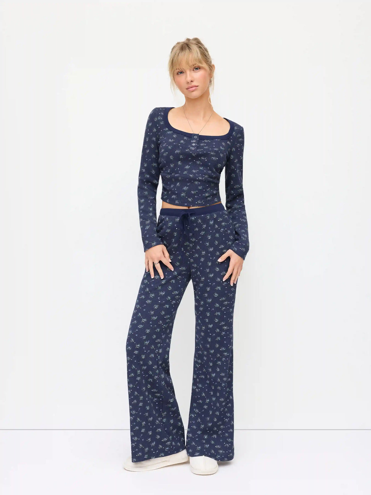Waffle Ditsy Floral U-neckline Cropped Top & Mid Rise Drawstring Flared Trousers Set