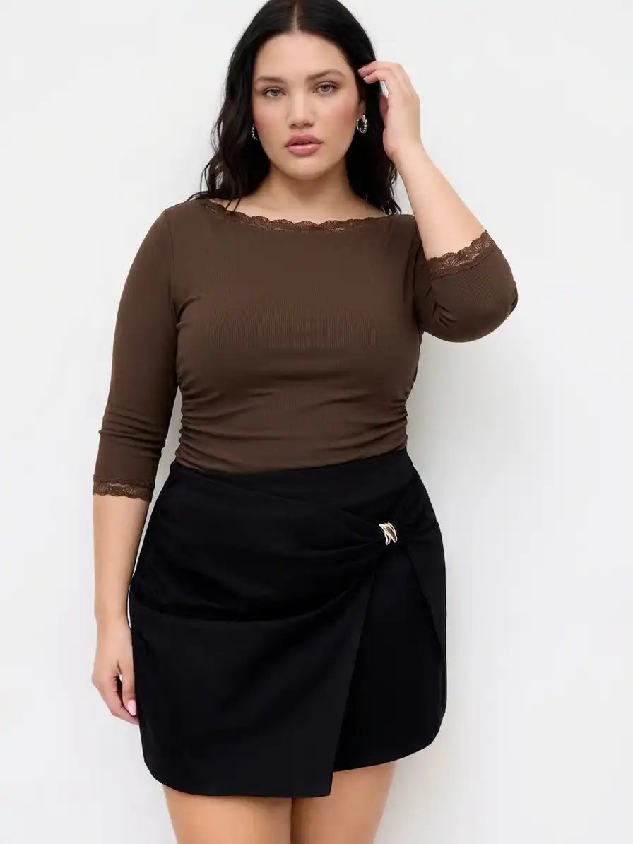 Stretch Denim Mid Rise Ruched Metal Detail Mini Skirt Curve & Plus