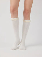 CRIMPED TRIM OVER THE CALF SOCKS