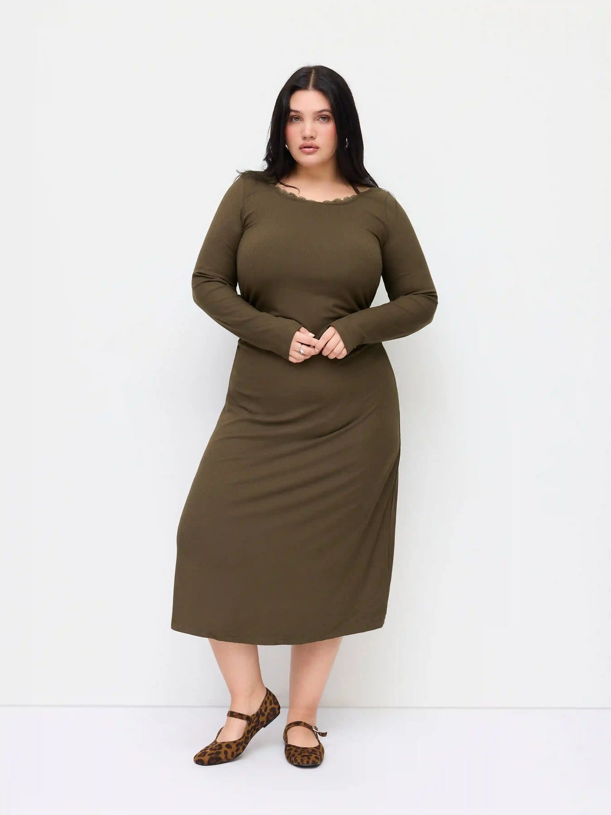 Halter Neckline Ruched Lace Trim Midi Dress Curve & Plus