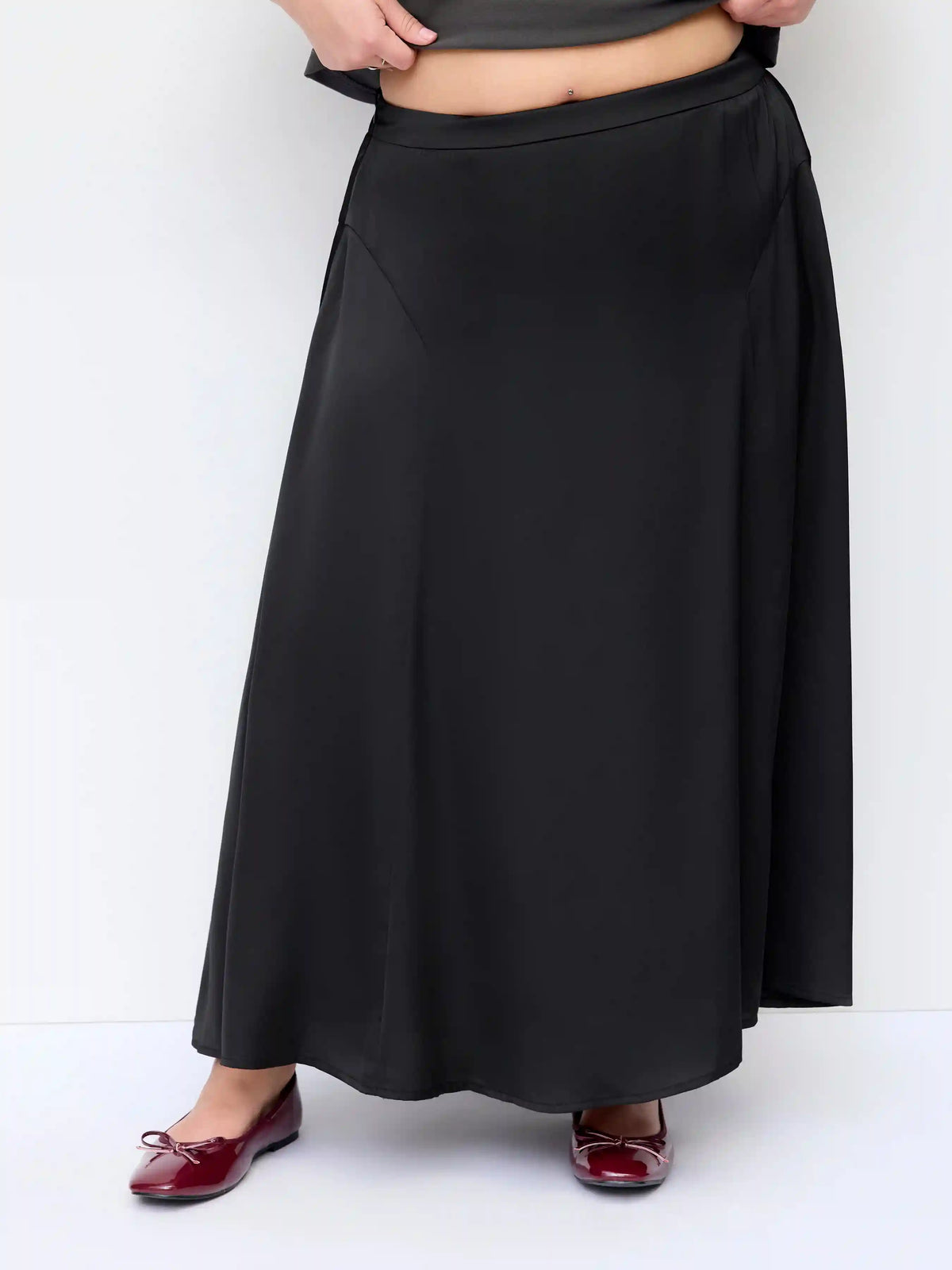 Mid Rise Elastic Waist A-Line Maxi Skirt