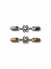 2PCS FLOWER SWEATER CLIP