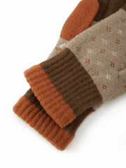 KNITTED GLOVES