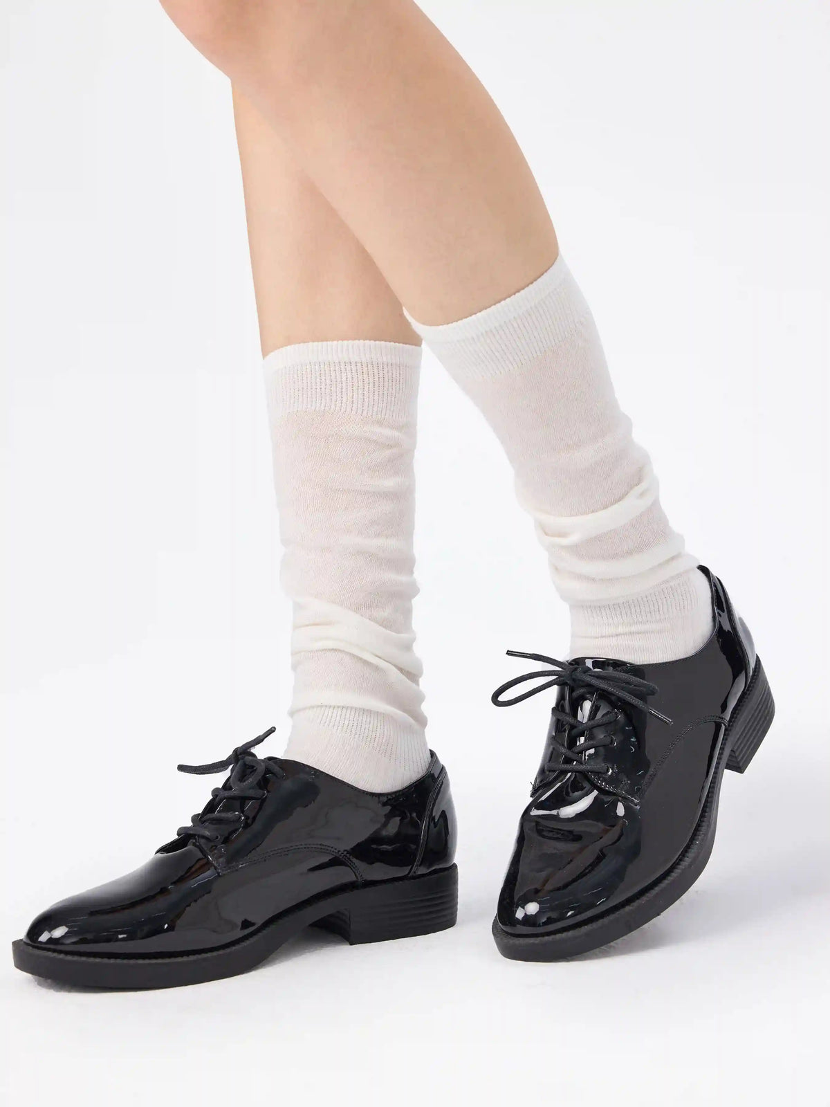 LOOSE OVER THE CALF SOCKS