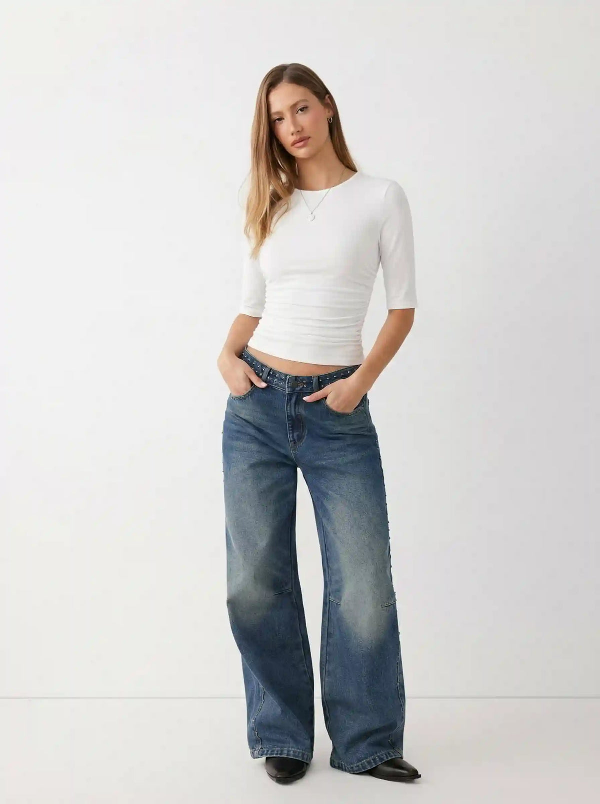 Mid Sleeve Ruched Tee
