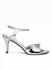 ADJUSTABLE STRAP KITTEN HEELS
