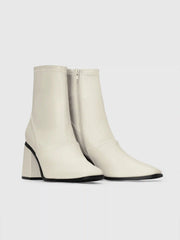 Botas Clássicas de Salto Grosso