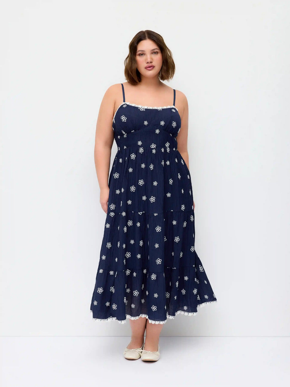 Embroidery Floral Tiered Lace Trim Flared Maxi Dress Curve & Plus