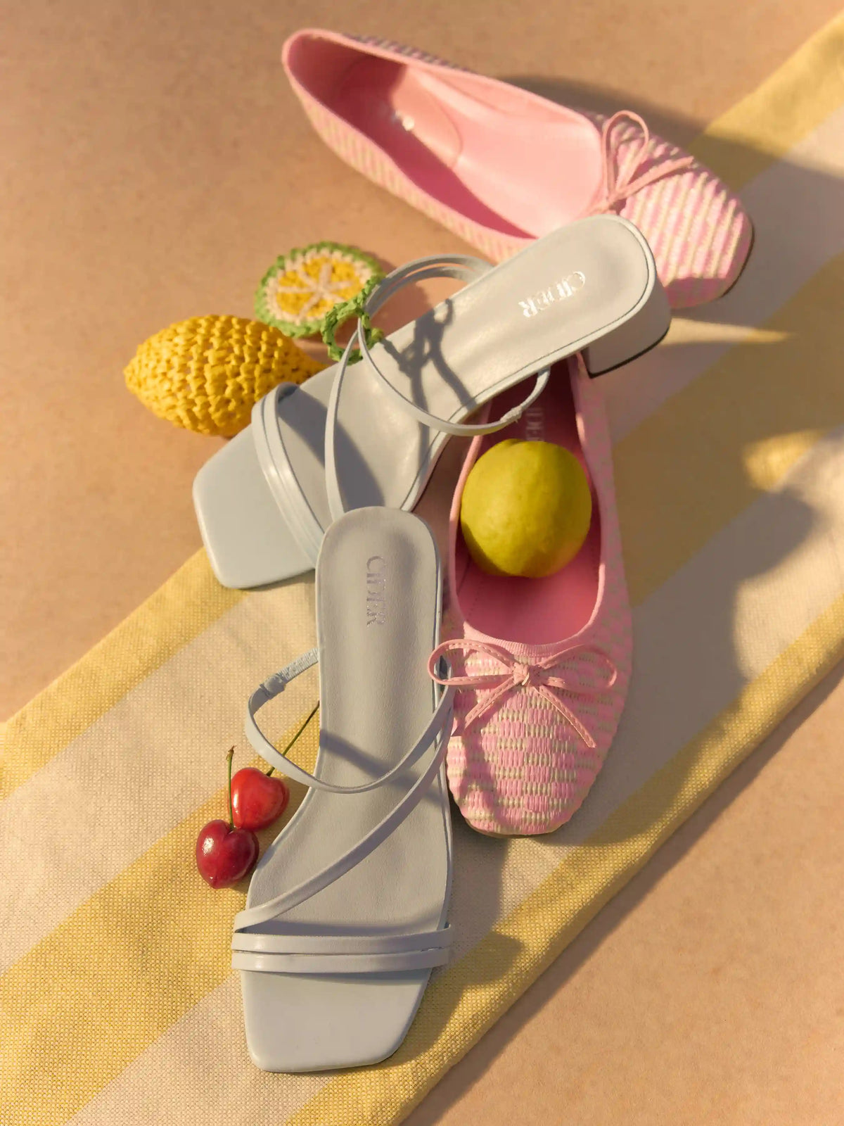 STRAP SQUARE TOE  CHUNKY HEEL SANDALS