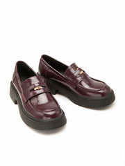 Mocasines con tacón grueso y punta redonda