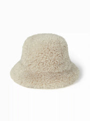 FUZZY BUCKET HAT