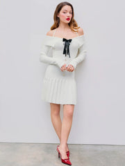 Off-shoulder Bowknot Pleated Knitted Mini Dresses