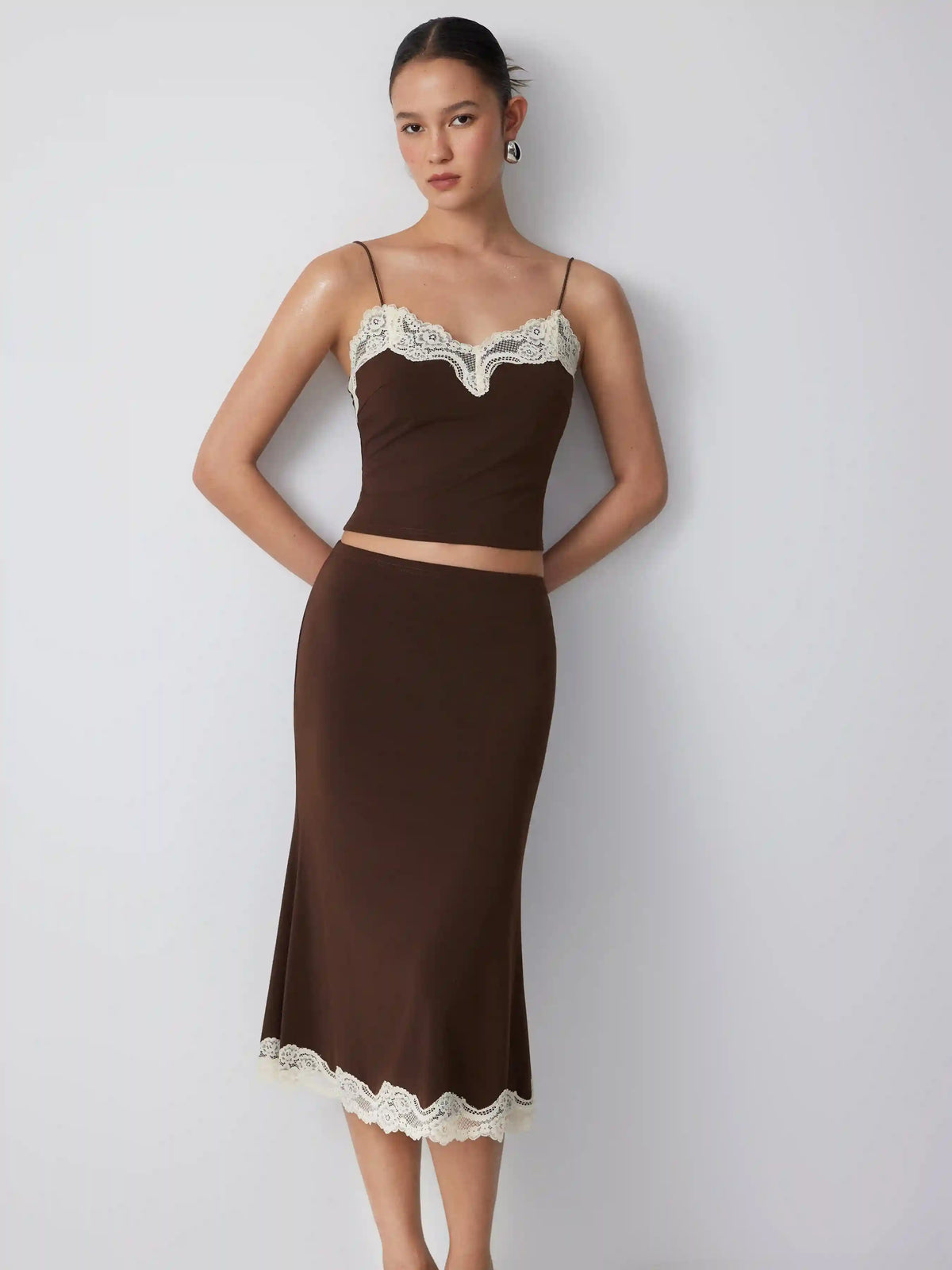 Lace Trim V-neck Cami Top & Low Rise Midi Skirt Set