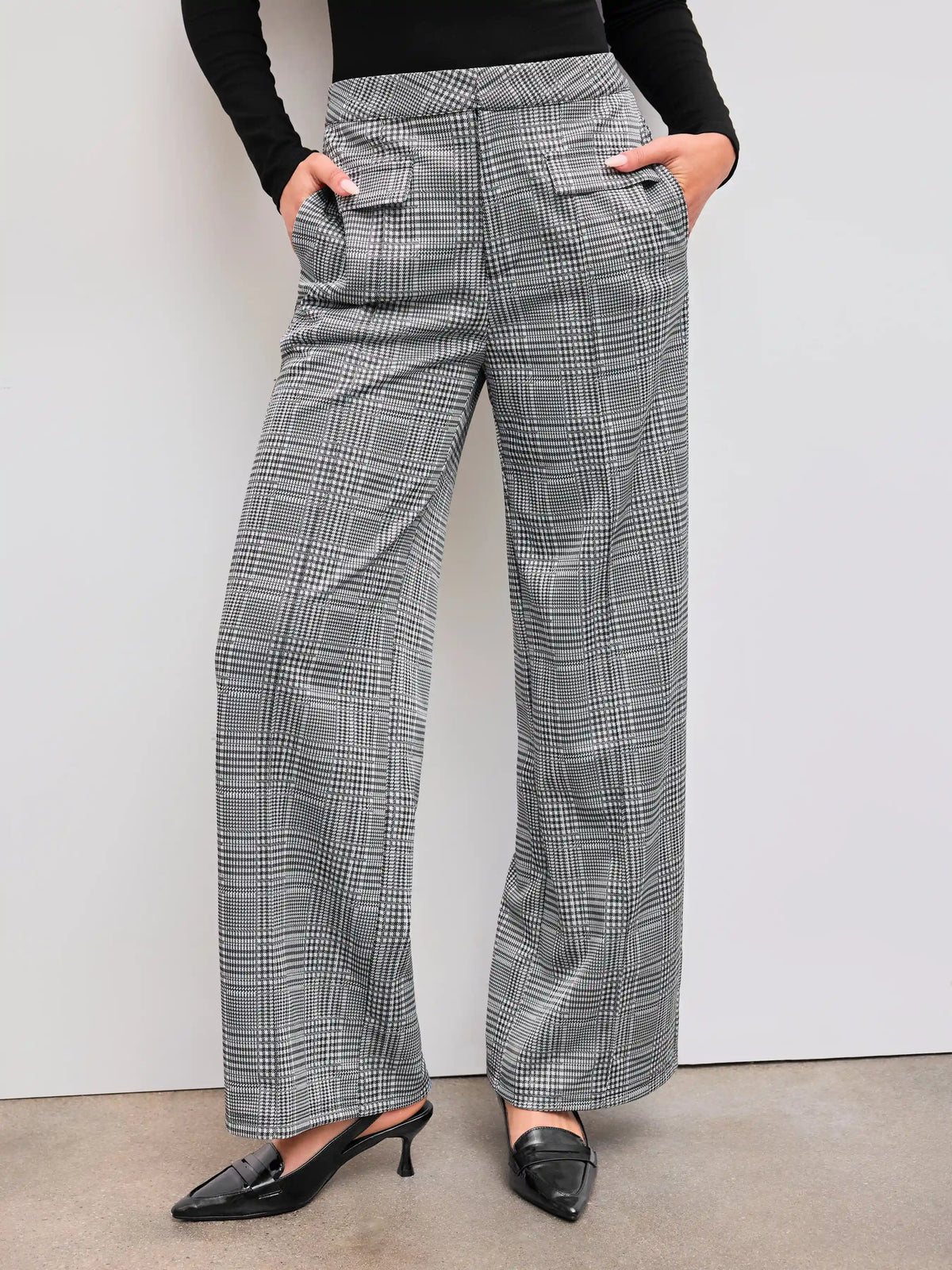 Mid Rise Check Pocket Straight Leg Trousers