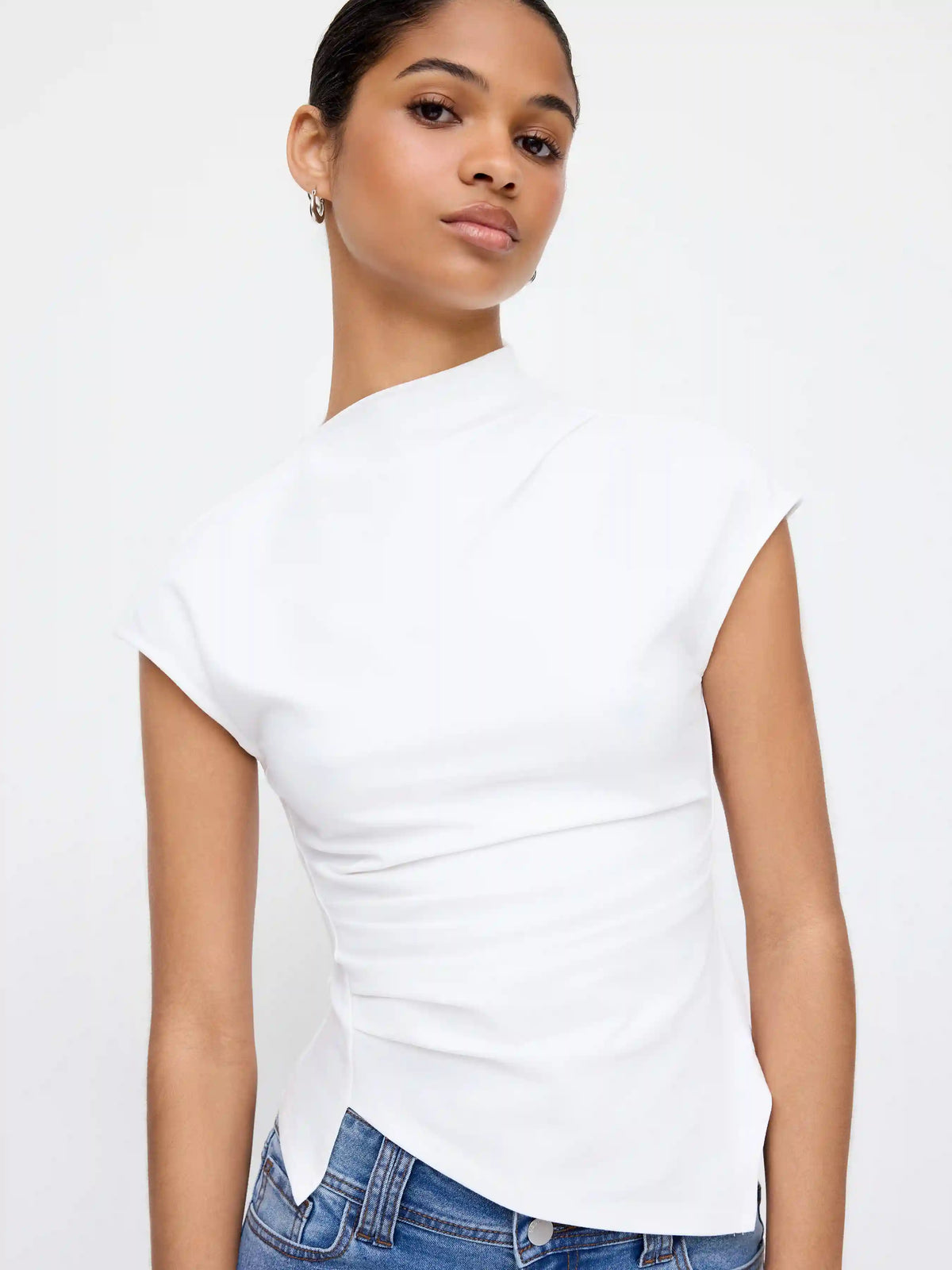 Cotton-blend Stand Collar Ruched Asymmetrical Hem Short Sleeve Top