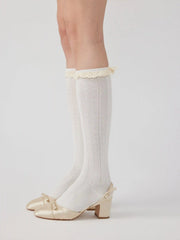 CRIMPED TRIM OVER THE CALF SOCKS