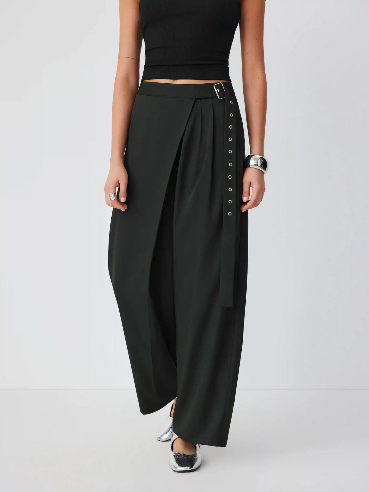 Mid Rise Wide Leg Trousers with Buckle