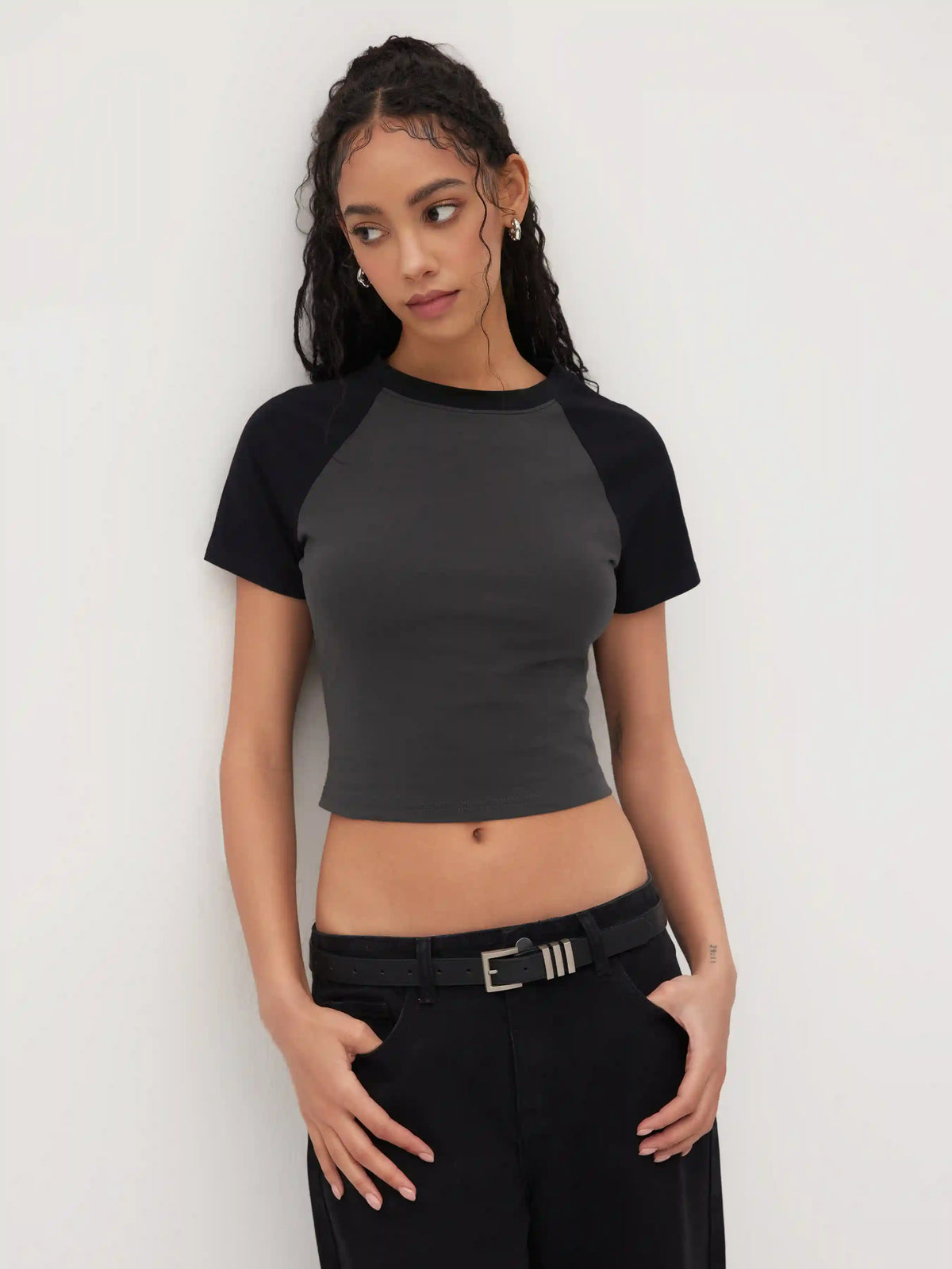 Cotton-blend Round Neckline Two Tone Solid Short Sleeve Tee