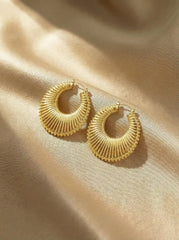 HOLLOW OUT HOOP EARRINGS