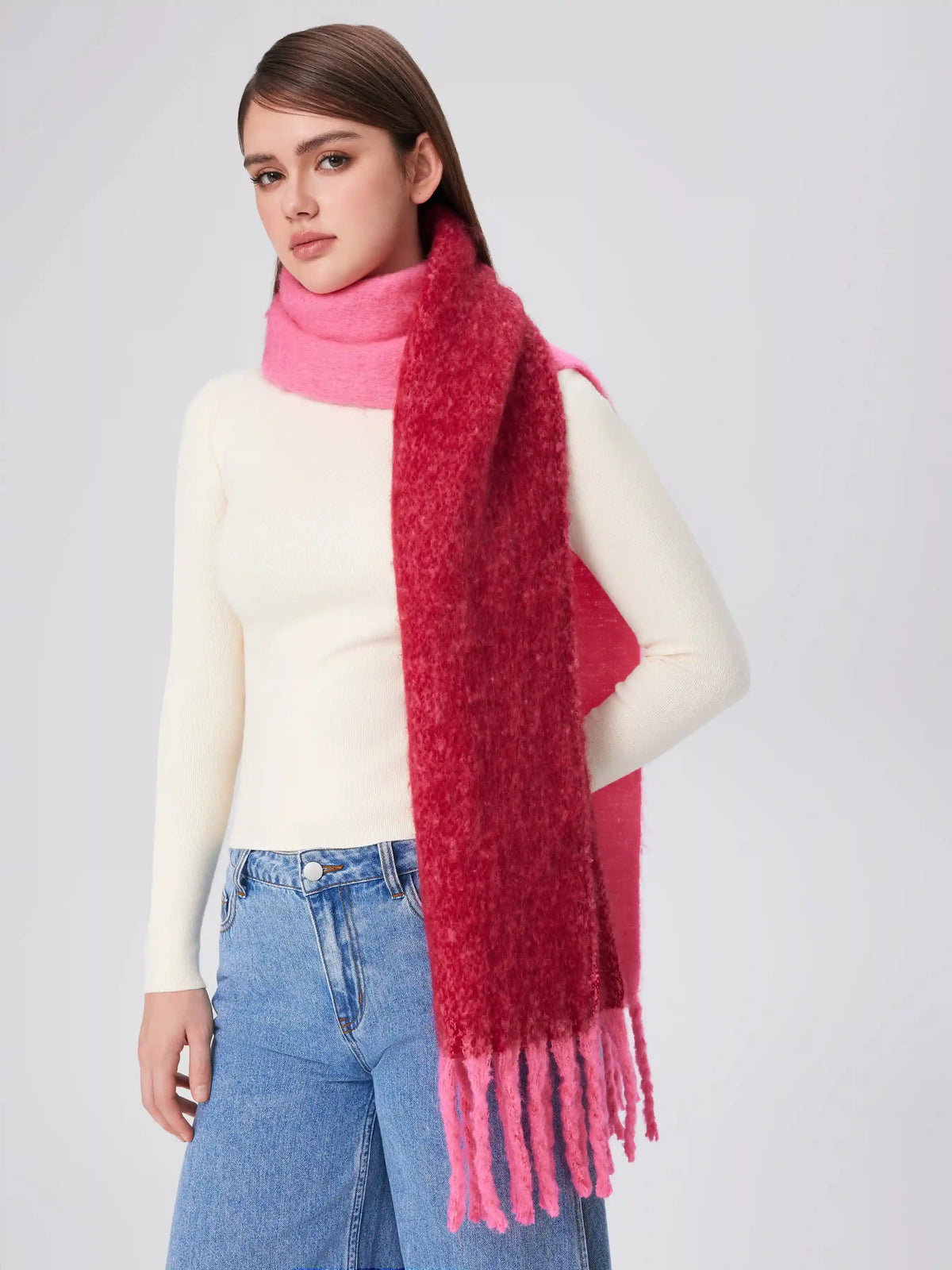 TWO-TONE TASSEL SCARF